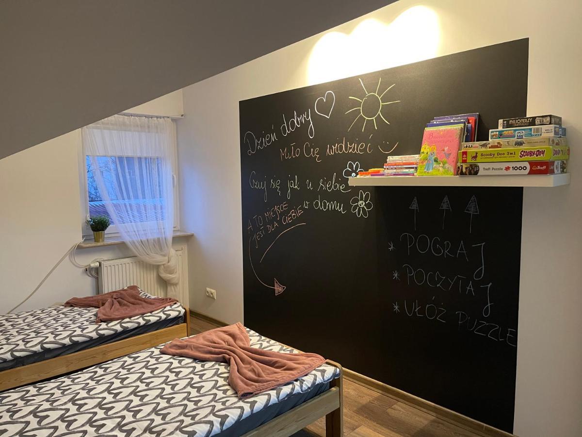 Apartament Rodzinny Ostrowiec Sw Ostrowiec Świętokrzyski Екстериор снимка