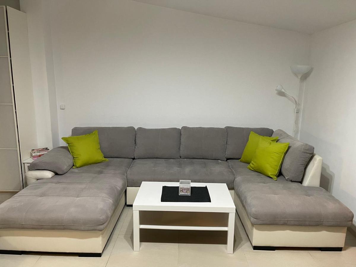 Apartament Rodzinny Ostrowiec Sw Ostrowiec Świętokrzyski Екстериор снимка