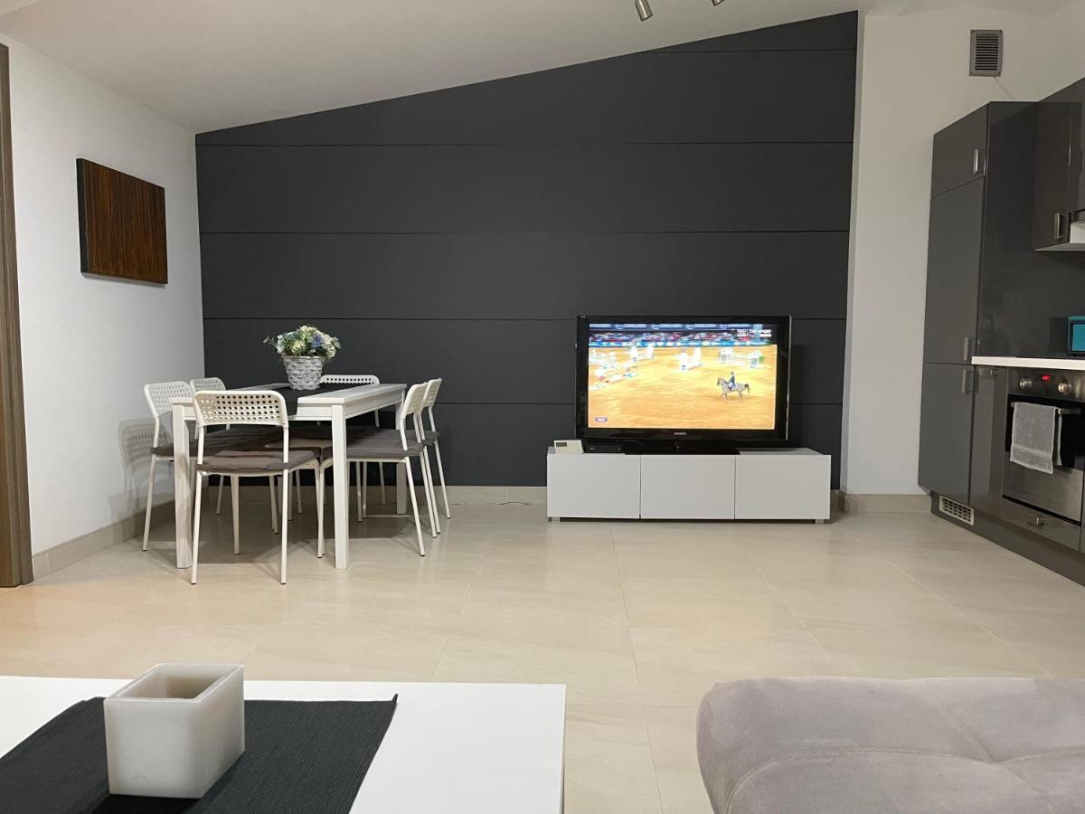 Apartament Rodzinny Ostrowiec Sw Ostrowiec Świętokrzyski Екстериор снимка