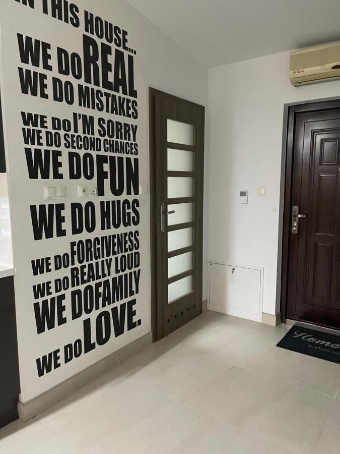 Apartament Rodzinny Ostrowiec Sw Ostrowiec Świętokrzyski Екстериор снимка